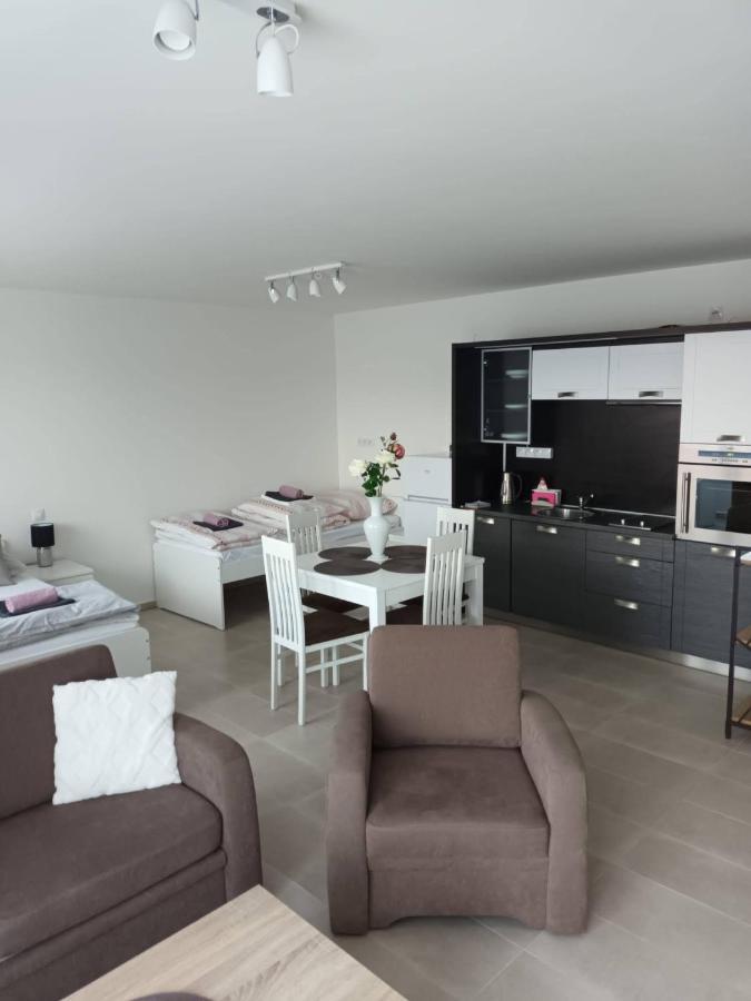 Apartman Mignon Prachatice Eksteriør bilde
